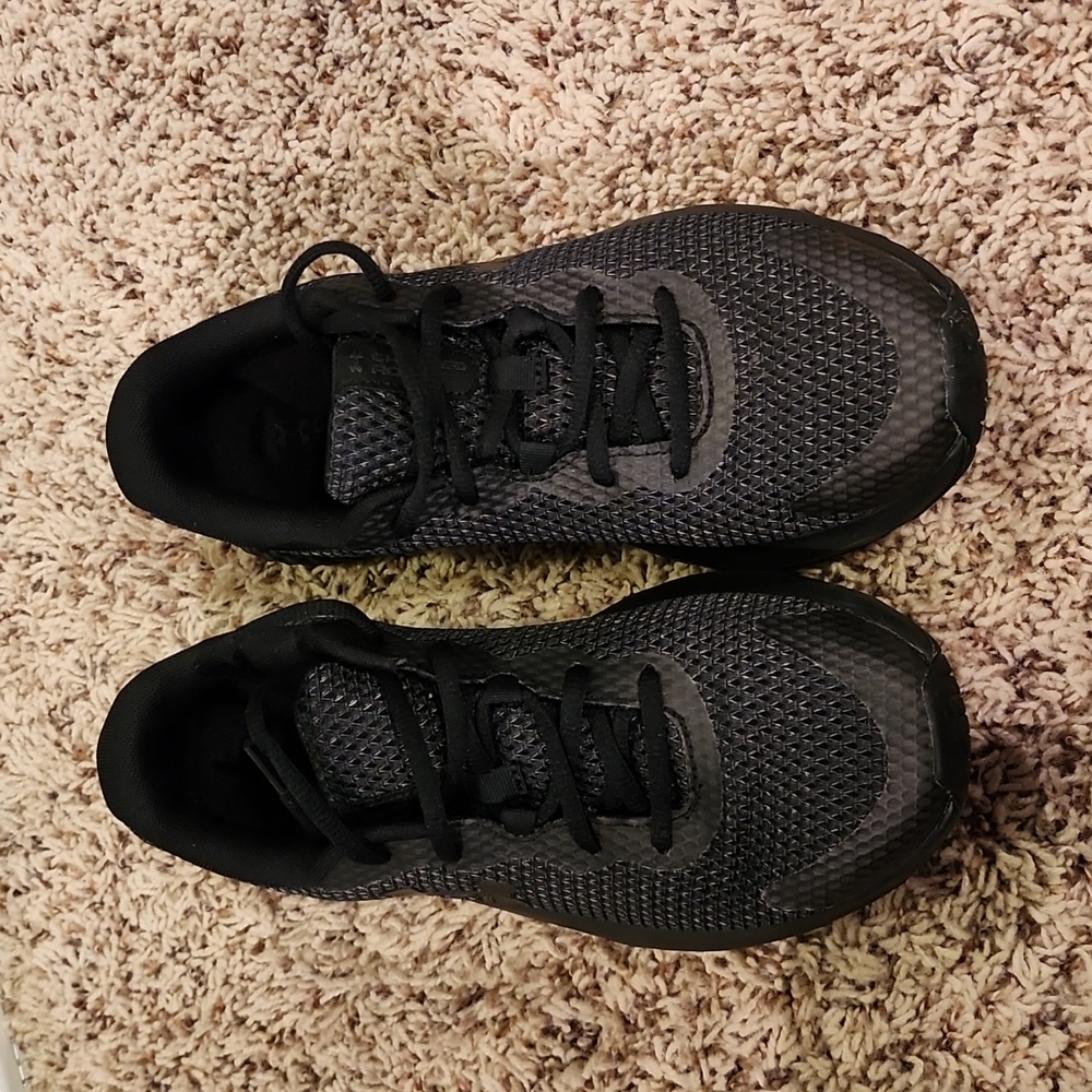 Under Armour Womens Shoes